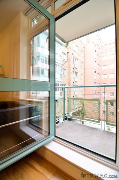 Pimlico, SW1P 4NF [ID: 17CS]