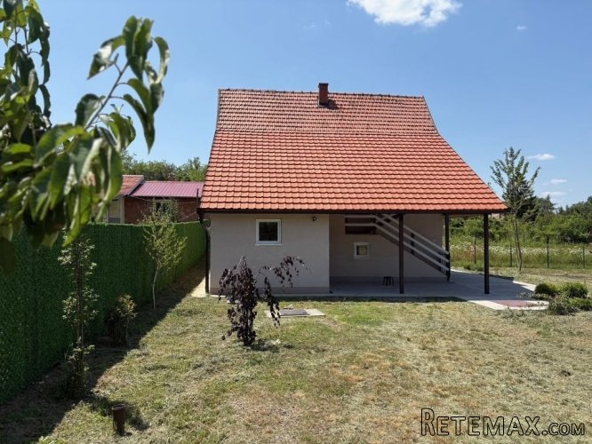 Potpuno renovirana vikendica u Krcedinu - 20