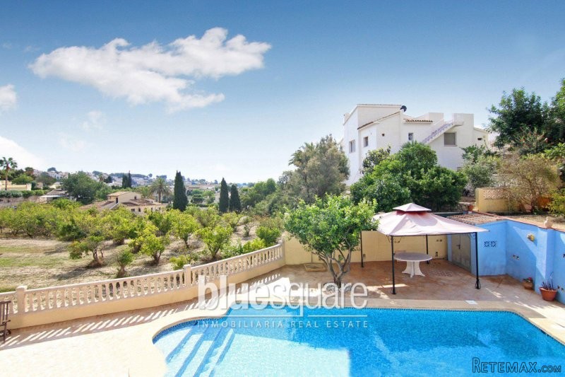South facing Villa with open views in..