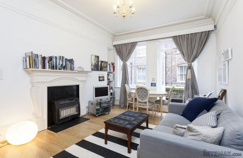 Bedford Court Mansions, Bedford Avenue..
