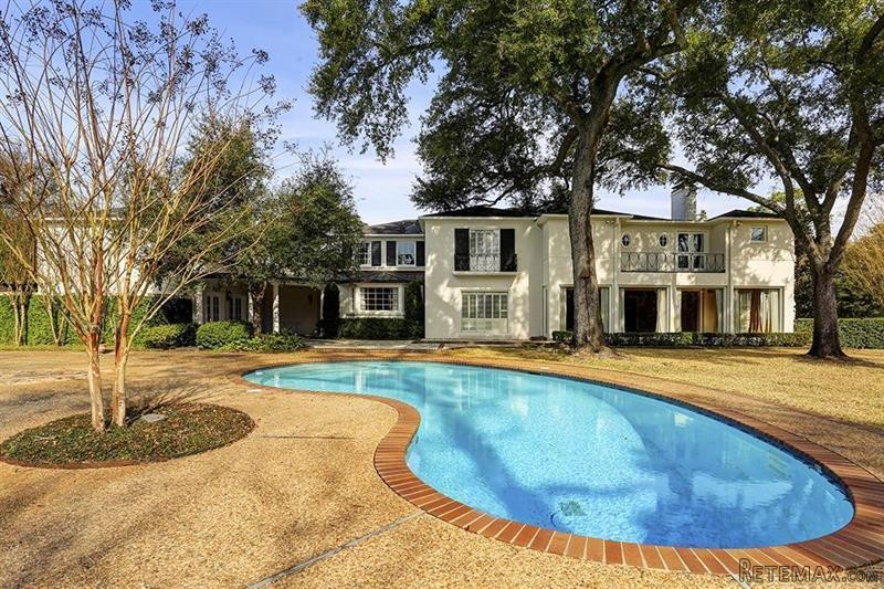 4 bedroom House For Sale: 7 Briarwood.. - 2