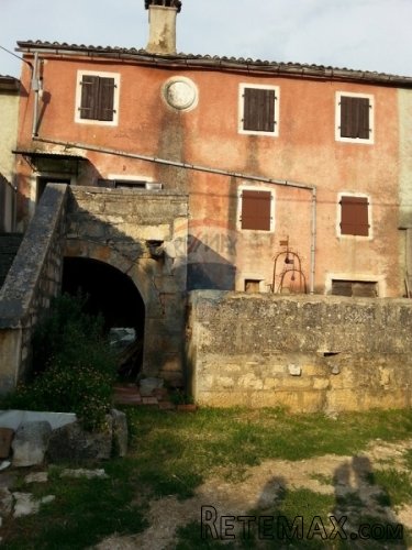 Istarska kamena kuća sa više objekta - 2
