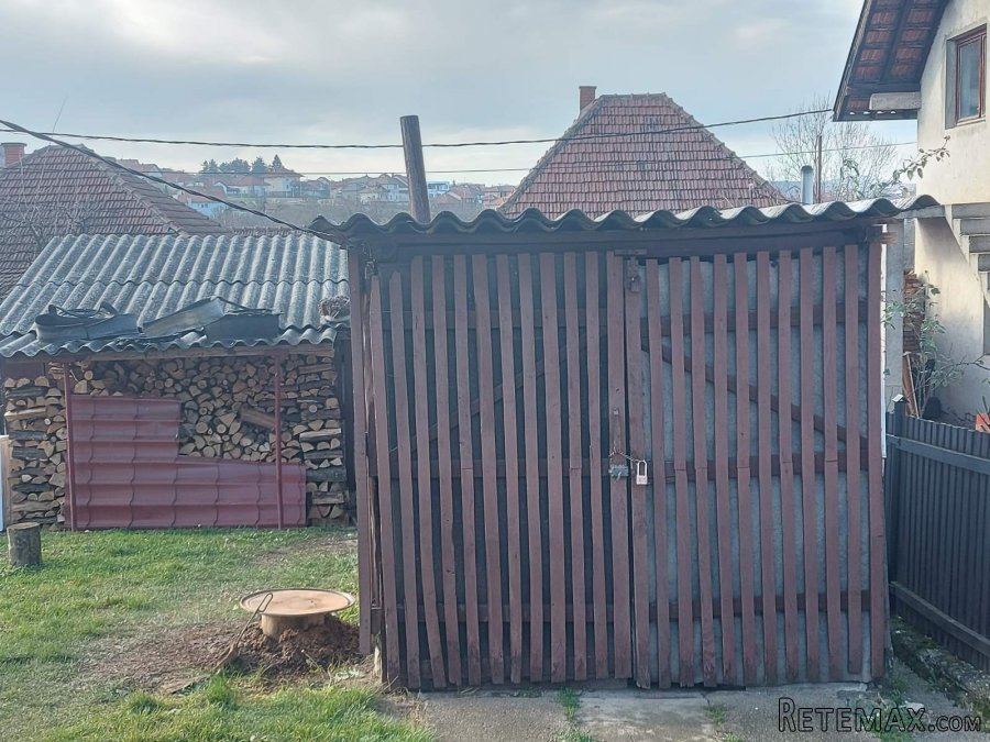 Prodajem kucu u Lazarevcu - 9