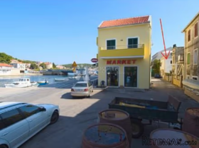 Kuća u Tisnom sa 3 apartmana, nekoliko metara od mora - 3