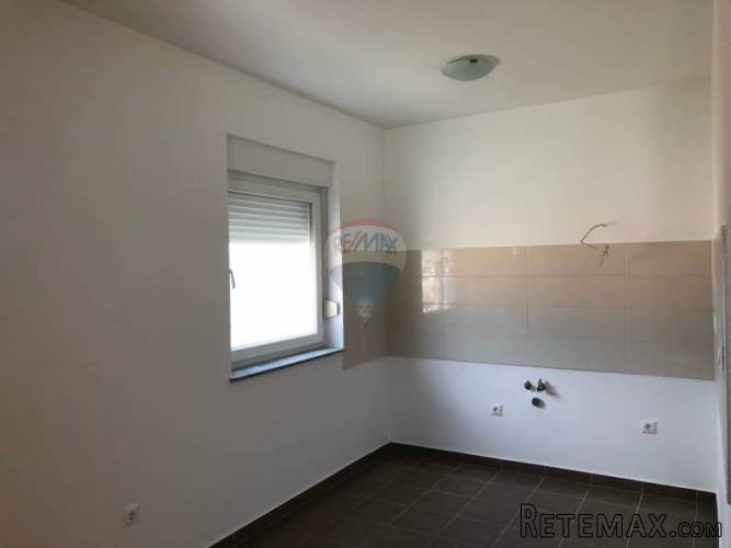 ISTRA, PEROJ: KRASAN STAN 93 m2 S POGLEDOM NA MORE - PRILIKA - 4