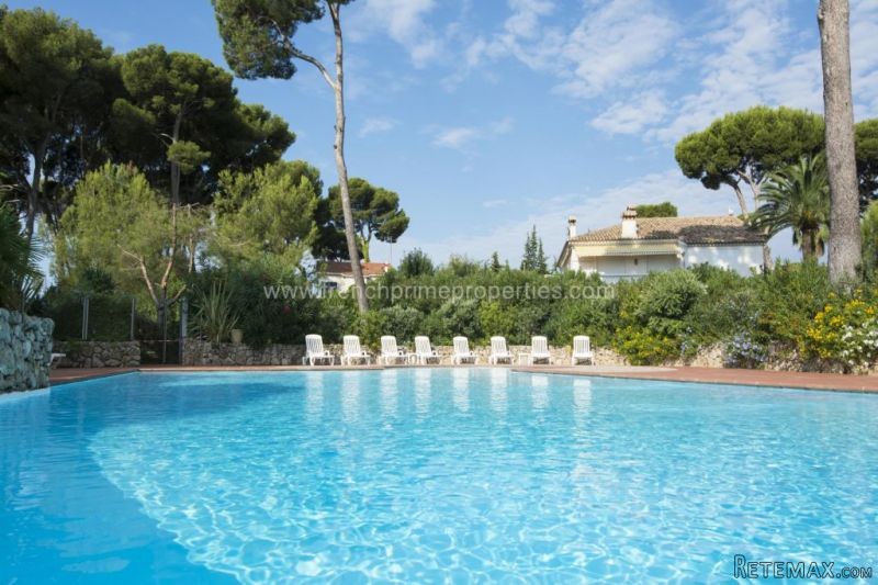 Sale Apartment - Antibes Cap-d'Antibes
