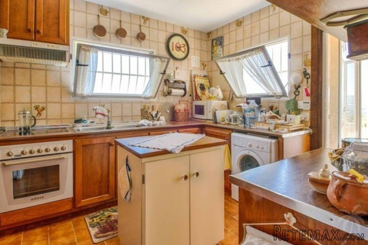 Sea view Villa situated in a quiet area at the foot of the.. - 5