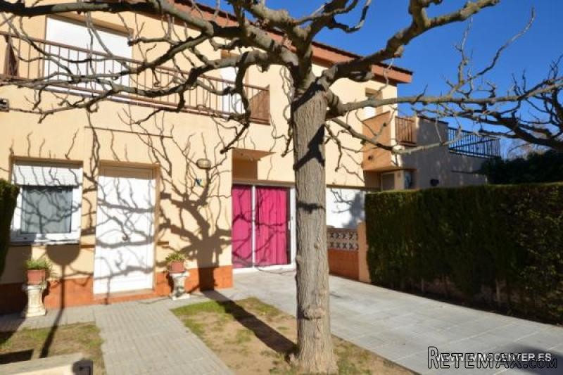 ROSES SANTA MARGARIDA: Nice house with..