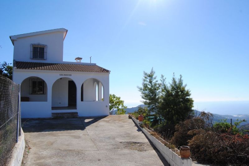 Villa for Sale in Competa, Competa..