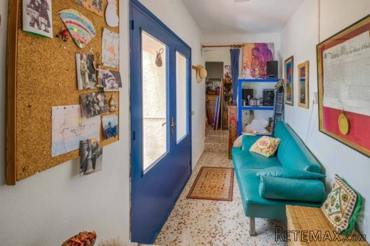 Sea view Villa situated in a quiet area at the foot of the.. - 8