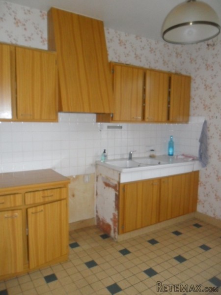 Nice Detached House with Garden - 2