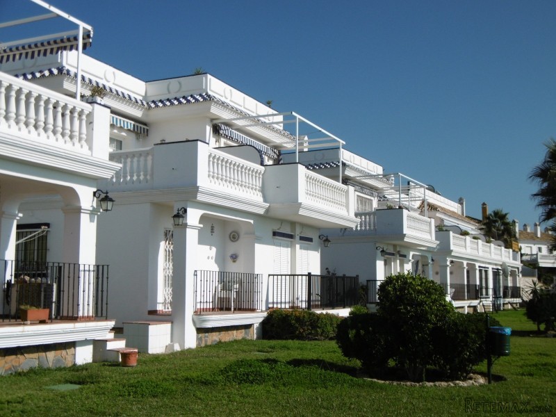 2 Bedroom Ground Floor Apartment - 2