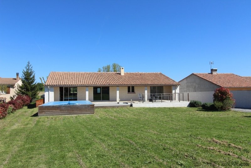 Big 5 Bedroom Villa With Garden..