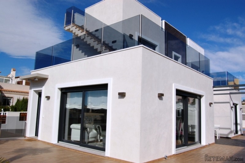 RS235, Detached Luxury Villas Torrevieja