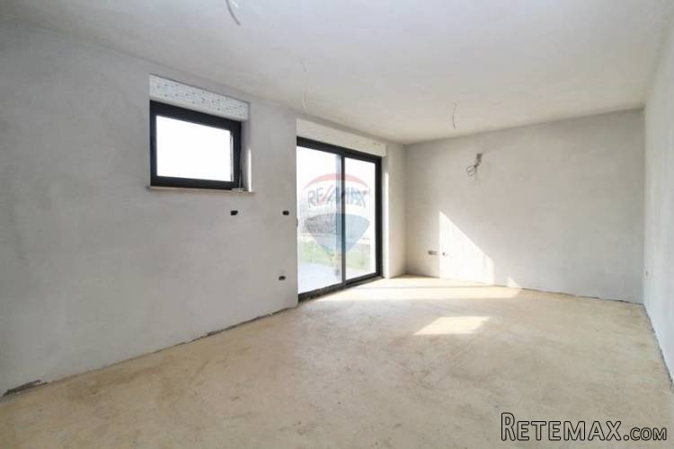 Vila 1. red do mora u centru Novigrada - 5