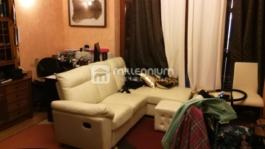 Marinići, kvalitetna kuća s okućnicom - 8