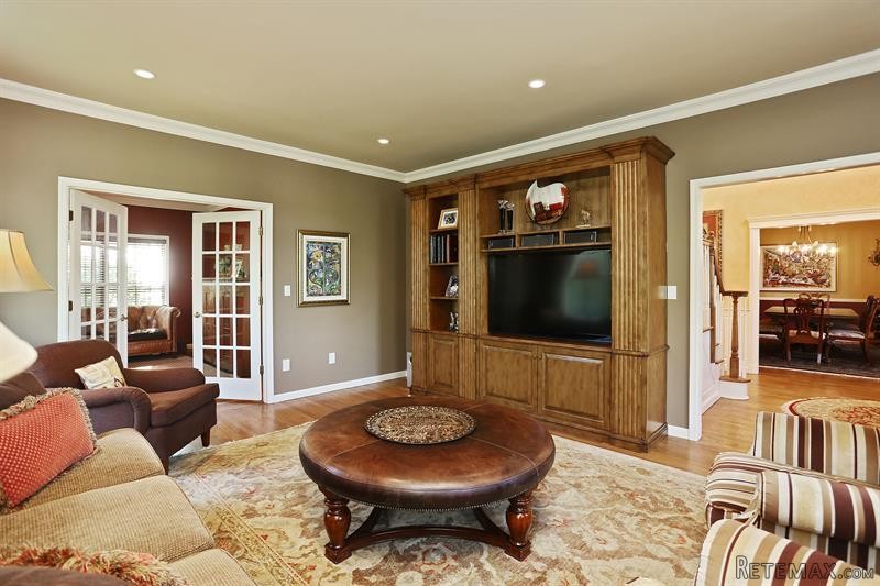5 bedroom House For Sale: 52 Hall Road.. - 2