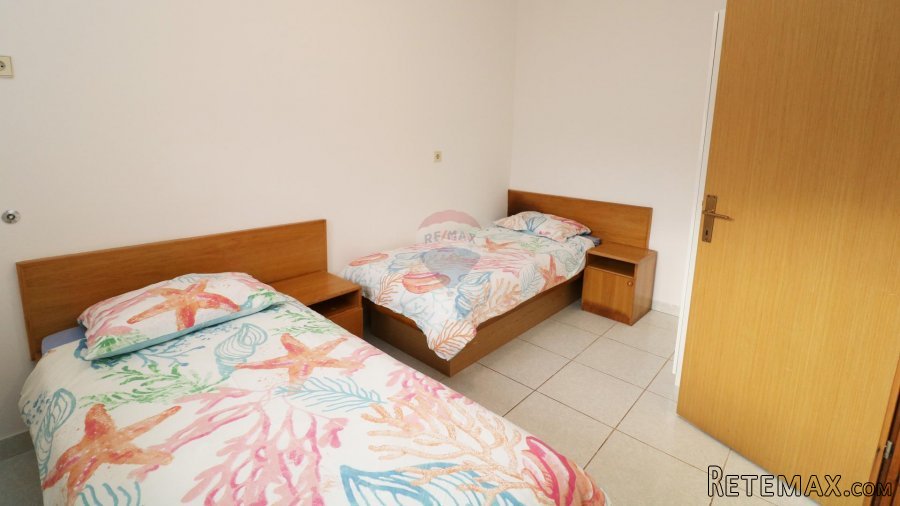 FUNTANA- kuća s poslovnim prostorom i 4 stambene jedinice - 9
