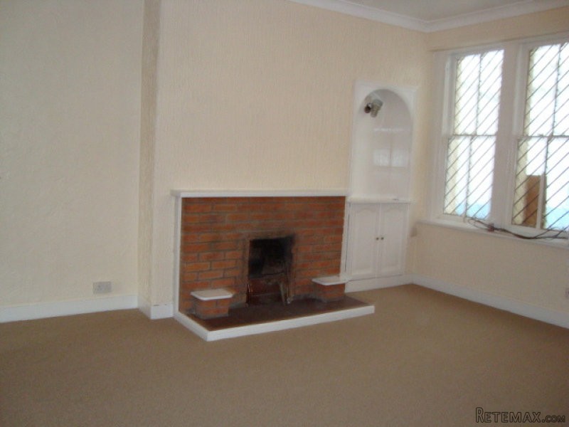 3 Bedroom Terrace Cottage - 2