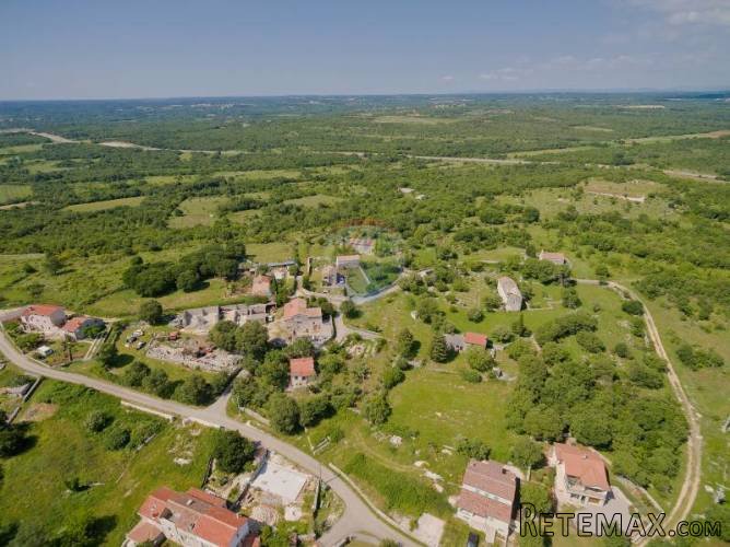 ISTRA, KANFANAR, predivno građevinsko zemljište na... - 4