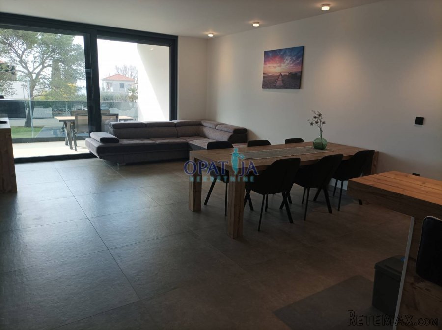 Fažana, prekrasan apartman u prvom redu do mora! - 2