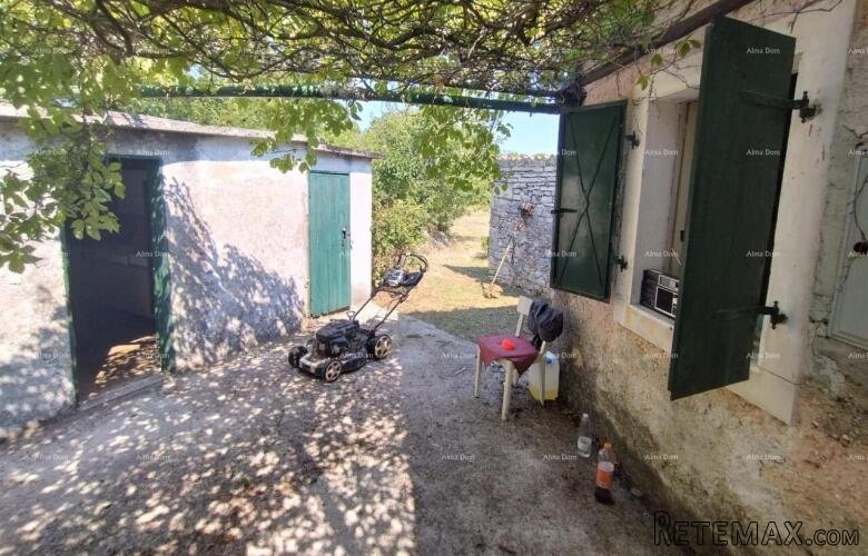 Rakalj, kamena kuća s 1.920 m² građevinskog zemljišta - 4