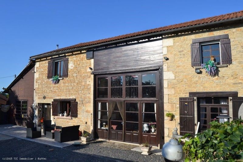 Beautiful 3 bed barn conversion with..