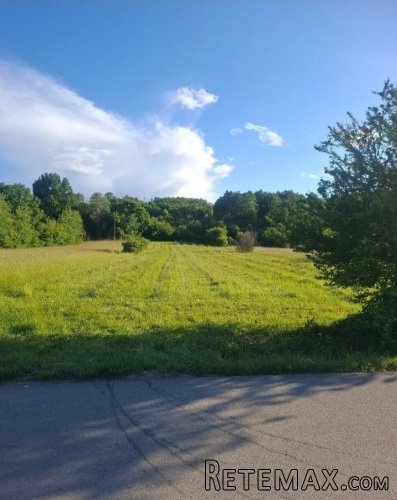 Prodajem plac Modrica-Krusevac