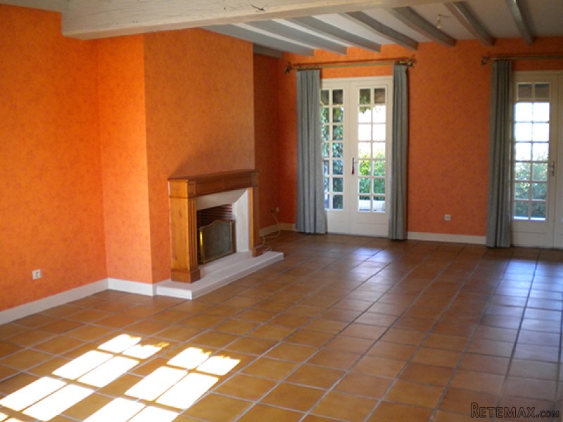 Superb Villa With Swimming Pool On.. - 2