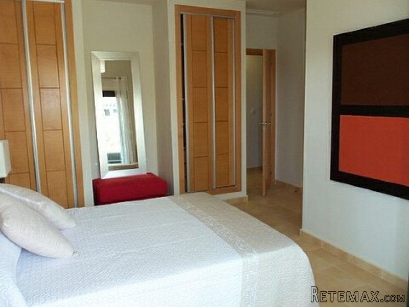 * LUXURY 3 BED APARTMENT WITH PRIVATE.. - 2