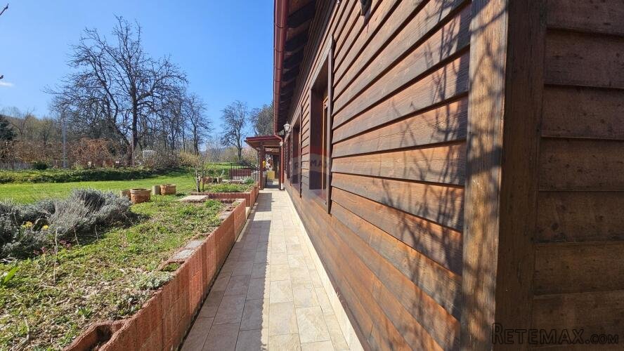 Kuća, Gorski kotar, Brod Moravice, 340 m2 - 2