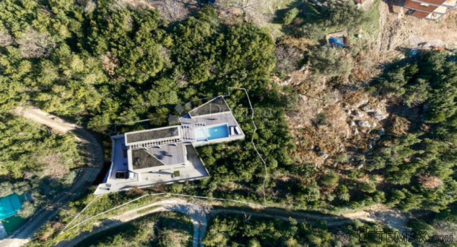 PRILIKA! Građevinsko zemljište s pogledom na more - 2