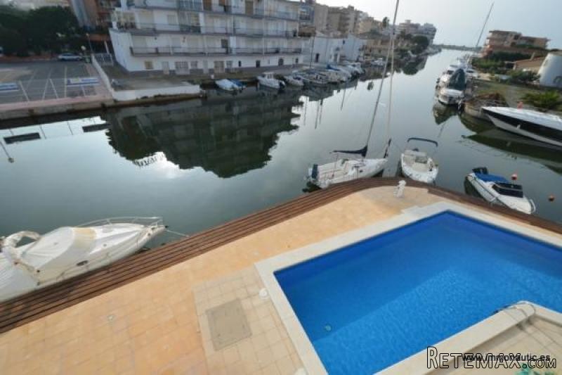 ROSES SANTA MARGARIDA: Renovated.. - 2