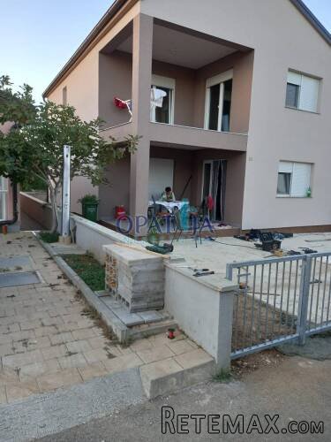 Vir, kuca sa dva apartmana na mirnoj lokaciji - 3