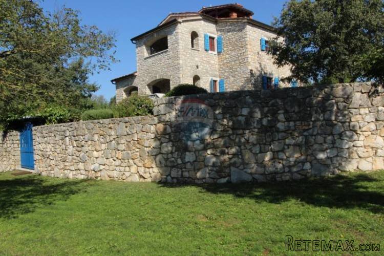 Vila na osami - 2