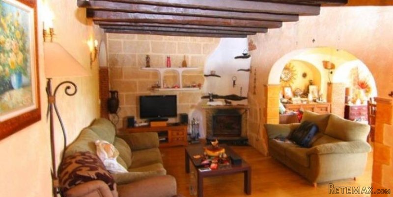 3 Bedroom 2 Bathroom Villa in Javea. - 2