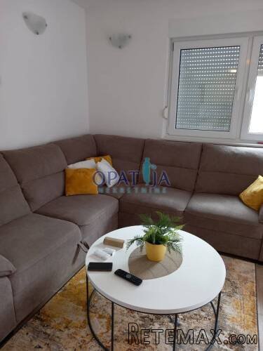 Vir, kuca sa dva apartmana na mirnoj lokaciji - 9