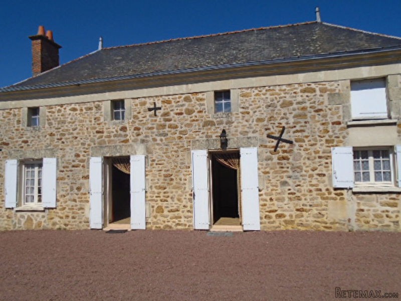Delightful Stone House on 3/4 Acre Plot - 2