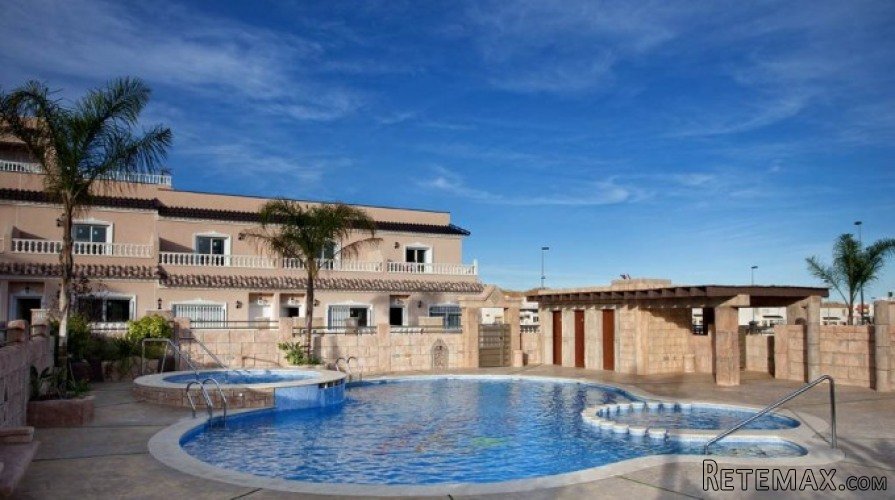 Two bedroom apartment ground floor at Residential Vista.. - 2