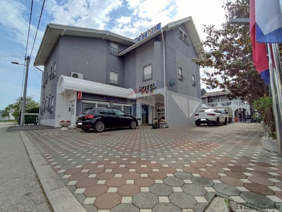 Velika Gorica, hotel 1.300 m2, 25 soba, wellness - 2