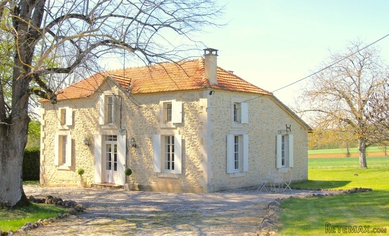 Enchanting 4-bed, stone residence with..