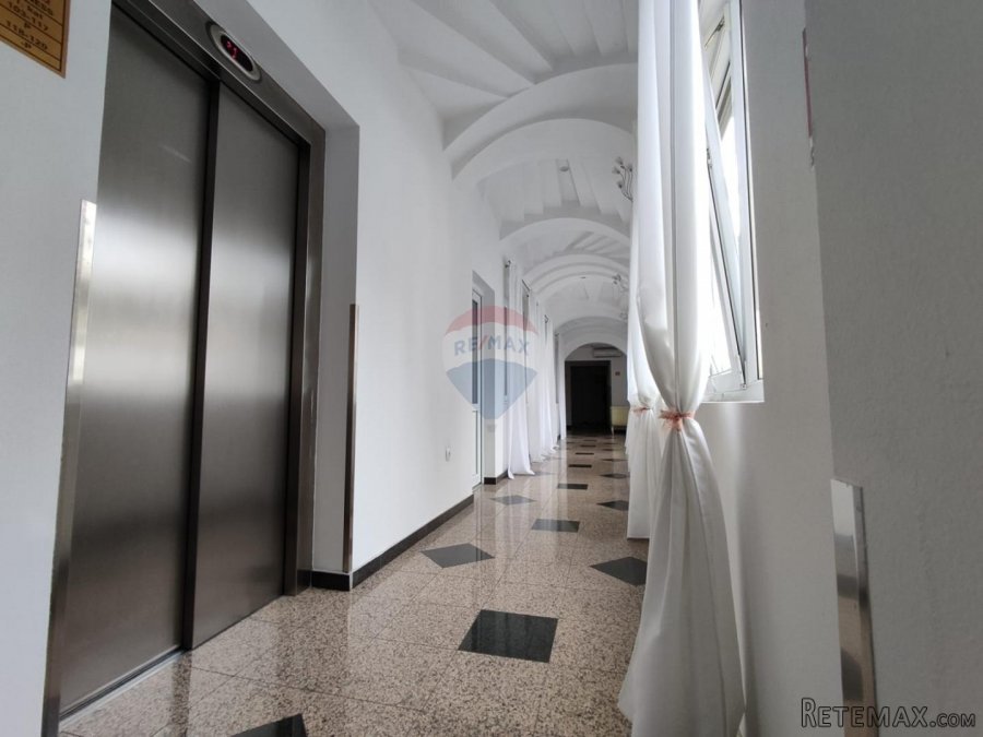 Velika Gorica, hotel 1.300 m2, 25 soba, wellness - 6