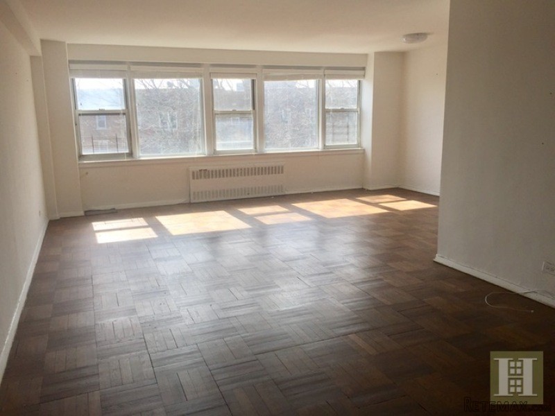 3 bedroom Apartment For Sale: YOUR..