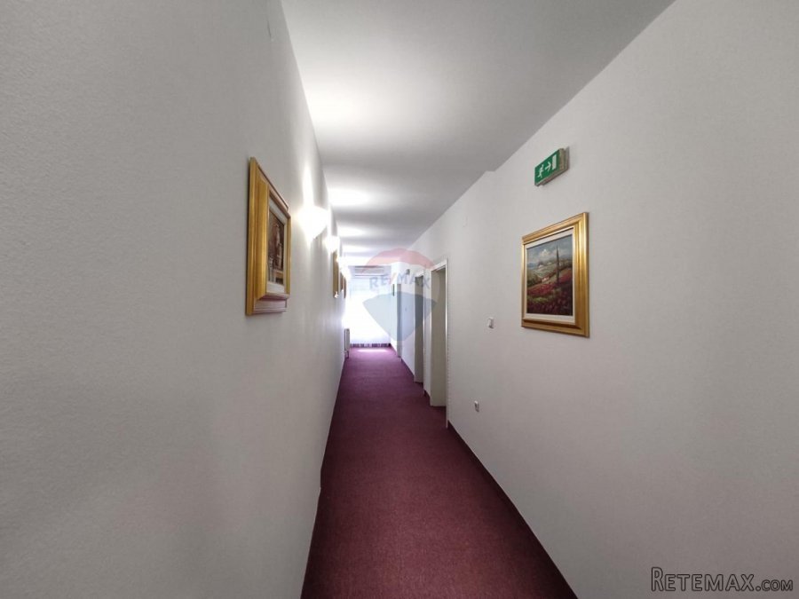 Velika Gorica, hotel 1.300 m2, 25 soba, wellness - 8
