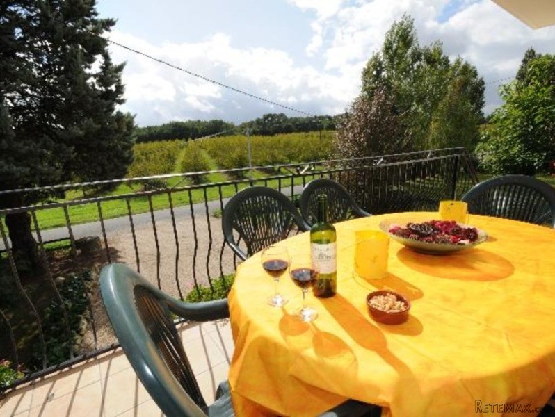 Lovely Views Across The Vineyards And.. - 2
