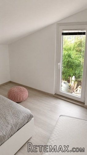 Mislođin-Obrenovac,nameštena dvoetažna kuća sa bazenom - 9