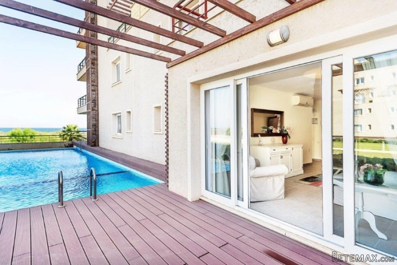 Bafra Beachfront 3 Bed Garden Apartment.. - 2