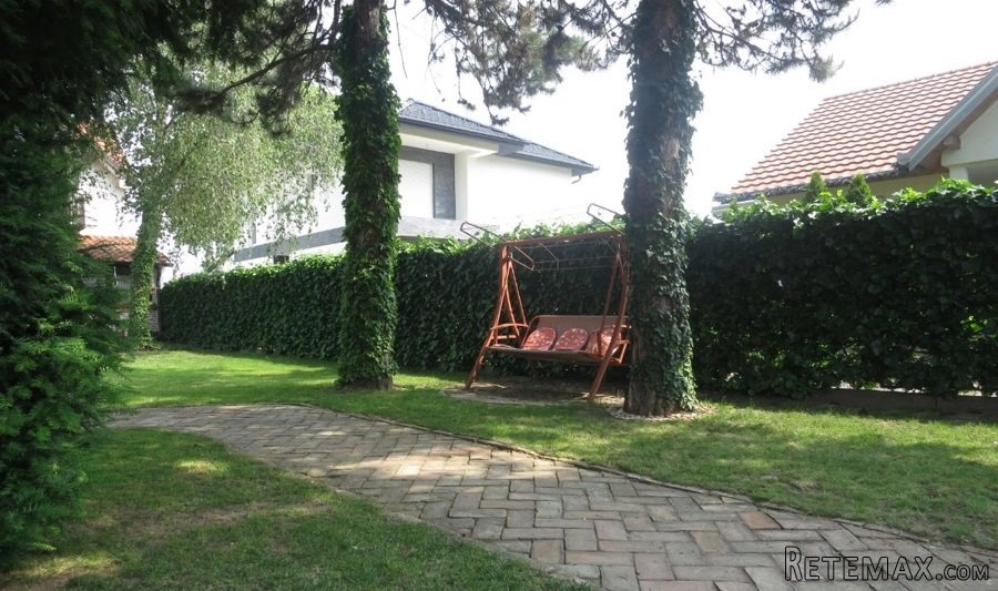 Kuca na prodaju Beograd-Surcin - 10