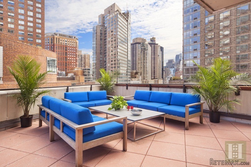 2 bedroom Apartment For Sale: 1991..