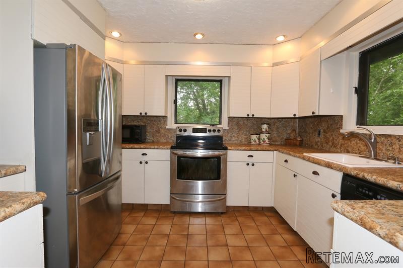 3 bedroom House For Sale: 3863 Barger.. - 2